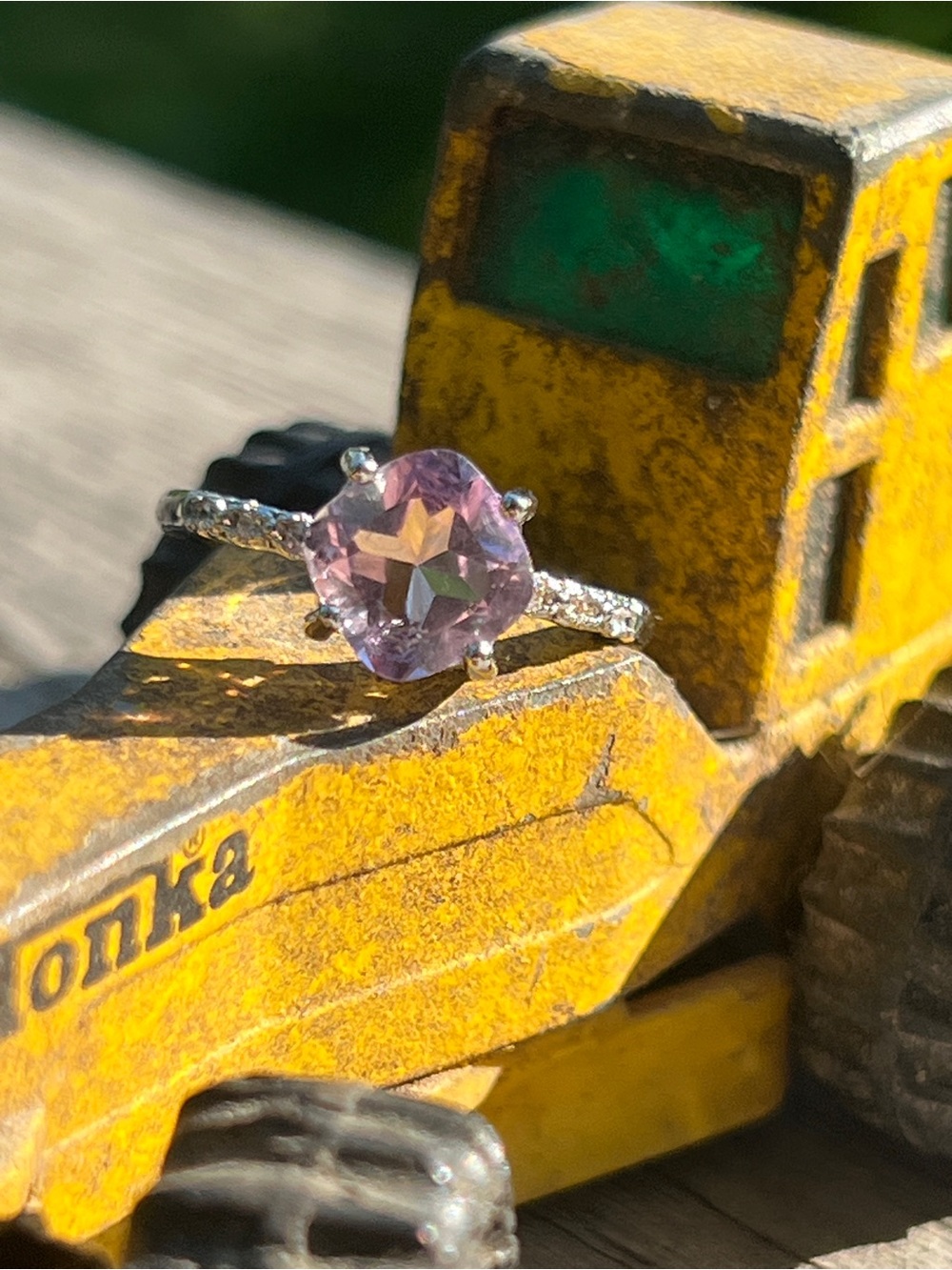 HJ11- Artisan Lavender Amethyst Solitaire Ring with an Adjustable 925 Pavé Band - Picture 2 of 4